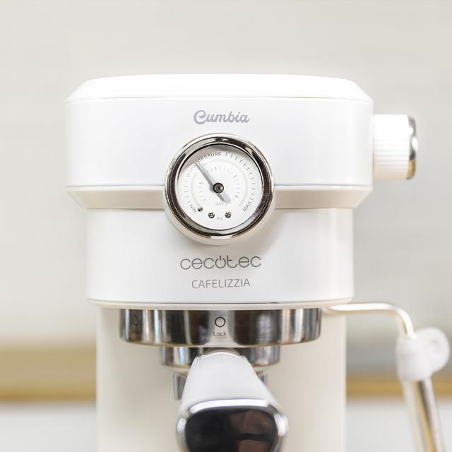 Cafelizzia 790 White Pro. Cafetera Espresso con Sistema Thermoblock, 20 Bares, ModoAuto 1 y 2 Cafés, Vaporizador Orientable, Conducto de Agua para Infusiones