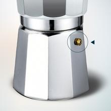 Italienische Kaffeemaschine Mokclassic 900 Shiny. Aus Aluminiumguss, geeignet für alle Arten von Küchen, für 9 Tassen Kaffee.