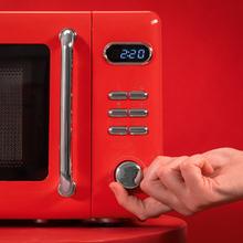 Micro-ondes ProClean 5110 Retro Red Digital avec grill de 20 et 700 W.