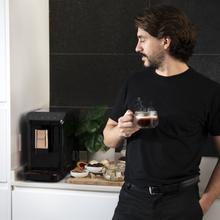 Cremmaet Macchia Black Rose Kompakter Kaffeevollautomat mit 19 Riegeln und Thermoblock-System.