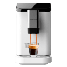 Cremmaet Macchia White Kompakter Kaffeevollautomat mit 19 Riegeln und Thermoblock-System.