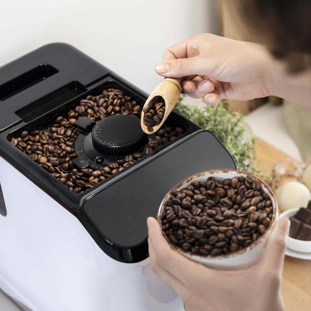 Cremmaet Macchia Black Macchina da caffè mega-automatica Cecotec