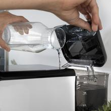 Cremmaet Macchia White Kompakter Kaffeevollautomat mit 19 Riegeln und Thermoblock-System.