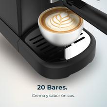 Power Espresso 20 Pecan 20 bar Espressomaschine mit Aufschäumvorrichtung.