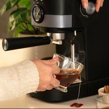 Power Espresso 20 Pecan Pro Cafetera espresso con 20 bares con vaporizador.