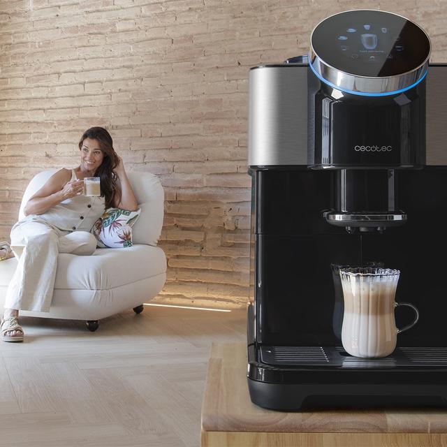 Cremmaet Spin Máquina de café superautomática compacta com 15 bares e Thermoblock.