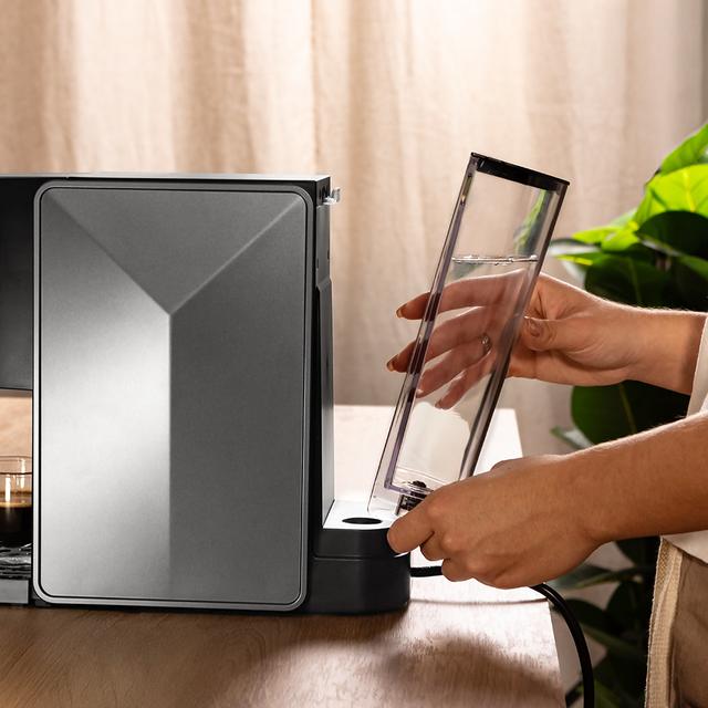 FreeStyle Compact Dark Sehr kompakte 5-in-1-Espressomaschine. Geeignet für gemahlenen Kaffee, Dolce Gusto, Nespresso, ESE-Pod und Senseo.