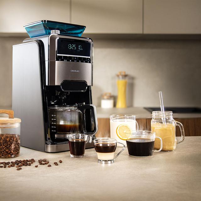 Coffee 66 Grind & Brew Macchina per caffè americano digitale da 12 tazze con finitura in acciaio inossidabile, macinacaffè integrato e intensificatore di aroma.