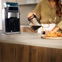 Coffee 66 Grind & Brew Macchina per caffè americano digitale da 12 tazze con finitura in acciaio inossidabile, macinacaffè integrato e intensificatore di aroma.