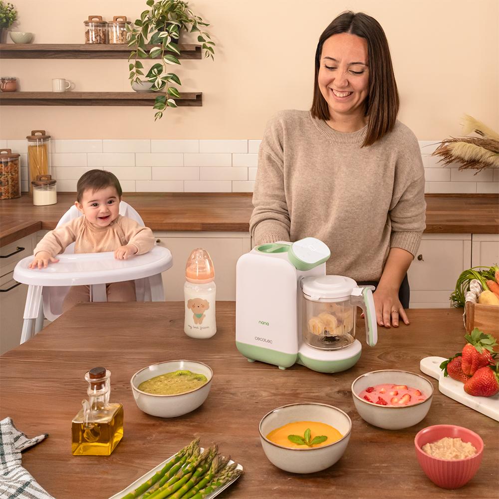 Robot Cecotec Nana BabyCare FoodProcessor en cocina preparando comida para bebé