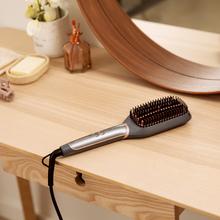 InstantCare SquareBrush Brosse lissante carrée avec température réglable (130-210 °C), revêtement en céramique et câble pivotant à 360°.