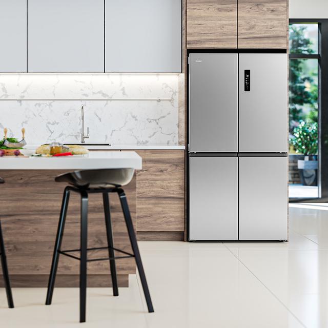 Bolero CoolMarket 4D 601 Inox E Frigorífico de 4 Puertas acero inoxidable, Capacidad de 601 Litros, Ancho de 90.5 cm alto de 177.5 cm, Sistema de conservación NoFrost, Metal Cooling, Cajón Control de Humedad y Cajón convertible, Motor Inverter Plus silencioso y de bajo consumo, Display digital exterior, Clasificación energética Clase E, Funciones Fast Cooling y Fast Freezing, Alarma de puerta Abierta y Alarma temperatura y mal funcionamiento, Modo ECO