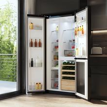 Bolero CoolMarket TDW 548 Black Glass E Frigorífico 3 puertas cristal negro con vinoteca, 183 cm alto, 91,1 cm ancho y 70,6cm profundo, capacidad 548L, compresor Inverter Plus, Total No Frost, clase energética E. Además, cuenta con distintos modos como Fast Cooling y Fast Freezing, así como sistemas como MultiAirFlow, Metal Cooling y modo vacaciones.