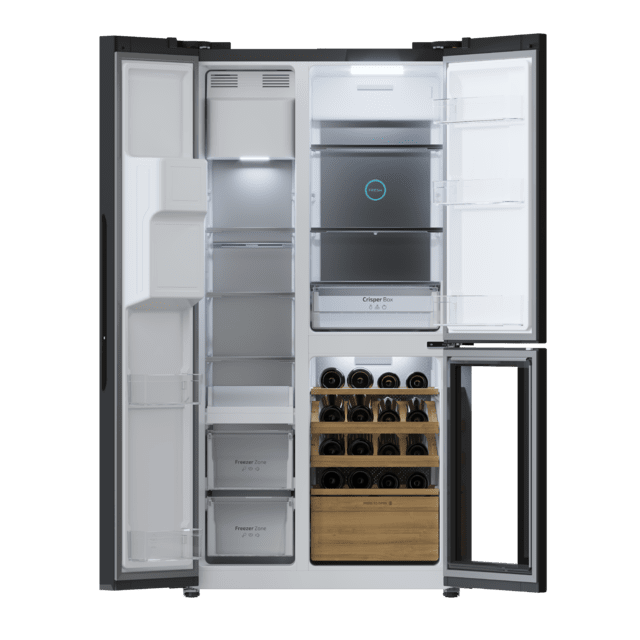 Bolero CoolMarket TDW 529 WID Black Glass E Frigorífico 3 puertas cristal negro con vinoteca y Icemaker, 183 cm alto, 91,1 cm ancho y 70,6cm profundo, capacidad 529L, compresor Inverter Plus, Total No Frost, clase energética E. Además, cuenta con distintos modos como Fast Cooling y Fast Freezing, así como sistemas como MultiAirFlow, Metal Cooling y modo vacaciones.