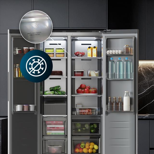 Bolero CoolMarket SBS 436 SBI Inox E Geladeira americana em aço inox com 436 L de capacidade, 184,8 x 84,4 cm, classe E, Total No Frost, Compressor Inverter Plus e Multi AirFlow; e com tecnologias Fast Cooling e Fast Freezing, e gaveta conversível Smart Mode e Fresh Zone Plus