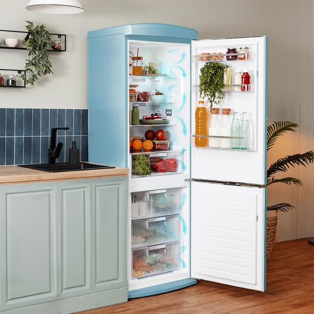 Bolero CoolMarket Combi Origin 294+ Blue E Frigorífico retro combi azul, 190cm de alto y 60 de ancho, capacidad 294L, Total No Frost, clase energética E, Multi Cooling, Ultra Fresh, Convertible Box, Multi Air Flow, Fast Freezing, Modo Eco, Botellero y Alarma en puerta.