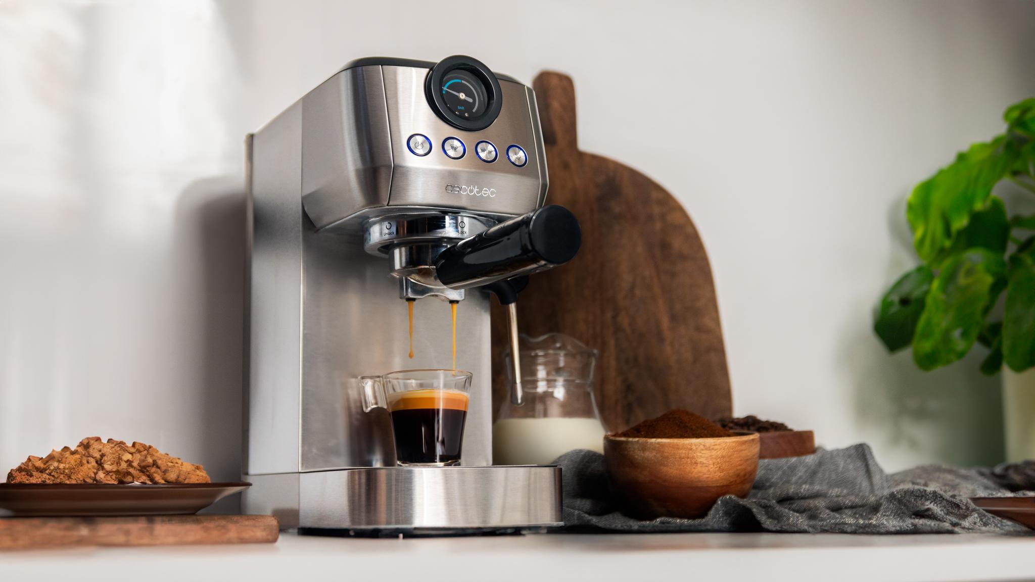 Cecotec Power Espresso 20 Steel Pro Latte Cafetera Semiautomática con  Tanque de Leche 20 Bares, PcC