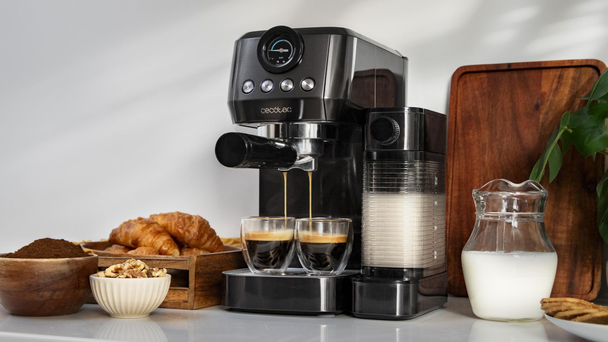 Power Espresso 20 Steel Pro Latte Cafetera semiautomática Cecotec