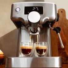 Power Espresso 20 Barista Compact Cafetera barista con 20 bares, pantalla digital y thermoblock.