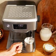 Power Espresso 20 Barista Compact Cafetera barista con 20 bares, pantalla digital y thermoblock.