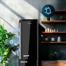 Bolero CoolMarket Combi Origin 250 NF Black E Frigorífico combi retro negro, 186,5cm alto y 54 cm ancho, capacidad 250L, Total No Frost y clase E y con sistema Multi Air Flow. Además, cuenta con el modo Fast Cooling.