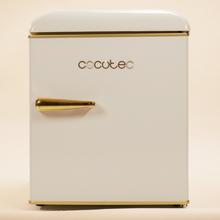 Bolero CoolMarket TT Origin 45 Beige E Mini-réfrigérateur rétro beige de 55 cm de hauteur et 44,7 cm de largeur avec une capacité de 45 litres, classe énergétique E, Icebox et poignée chromée dorée.