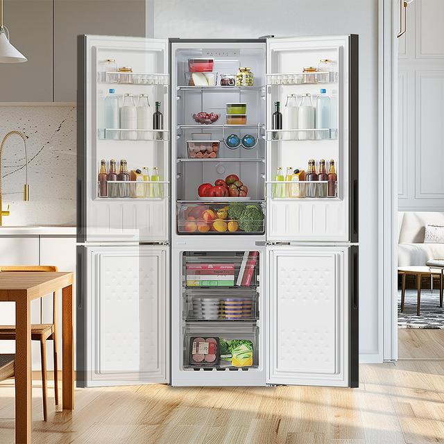 Bolero CoolMarket Combi 250 Grey Glass D Frigorífico combi cristal gris, 180cm de alto y 55 cm de ancho, con 250 litros de capacidad, compresor Inverter Plus, Total No Frost, clase energética D y con sistema Multi Air Flow. Además, cuenta con el modo Fast Cooling y cajón Humidity Box con regulación de humedad así como alarmas de puerta abierta y fallo de funcionamiento.