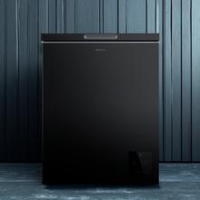 Bolero CoolMarket Chest 142 Black E Congelador horizontal negro, 83,5cm alto y 63,5cm ancho, con 142 L de capacidad, compresor Inverter Plus, conversible a frigorífico, clase energética E y con modo Fast Freezing
