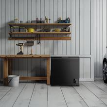 Bolero CoolMarket Chest 199 Black E Congelador horizontal negro, 83,5cm alto y 82,5cm ancho, con 199 L de capacidad, compresor Inverter Plus, conversible a frigorífico, clase energética E y con modo Fast Freezing