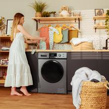 Bolero DressCode 8410 Inverter Steel A Lave-linge steel avec 8 kg de capacité, 1400 tr/min, 16 programmes, classe A, moteur Inverter Plus et SteamMax, Drum Clean et Allergy Care.