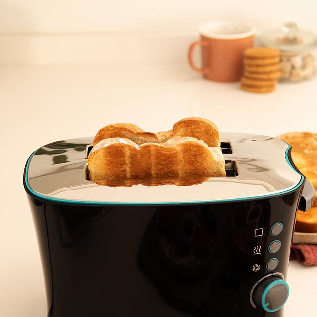 Toast&Taste Double B Tostadora de pan con capacidad para dos tostadas. Incluye pinzas para las tostadas. 650 W de potencia y 7 posiciones de tostado, función descongelar y función recalentar. Sistema de extraelevación, amplia bandeja recogemigas y hueco recogecables.