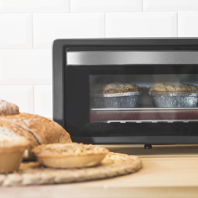 Bake&Toast 450 - Mini-four avec 1000 W, capacité de 10 litres, température jusqu'à 230 °C et minuterie jusqu'à 60 minutes. Il est parfait pour panini et viennoiserie.