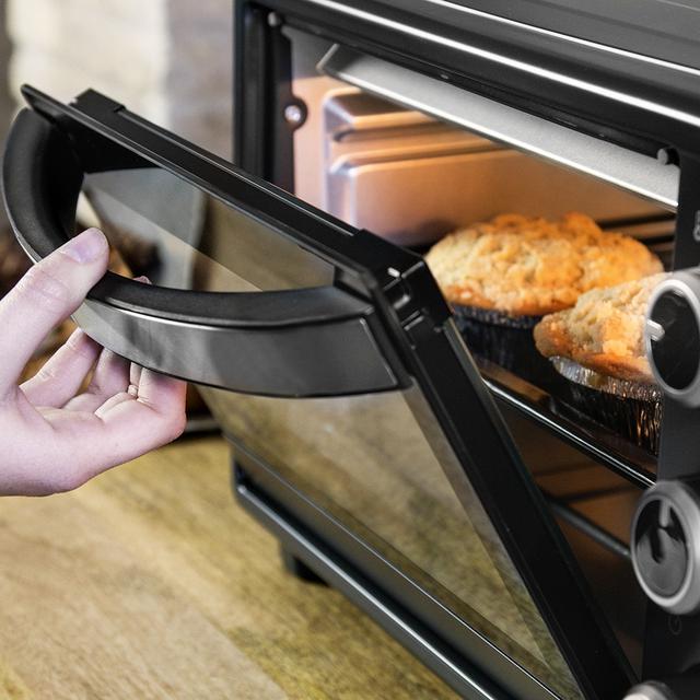 Fornetto Bake&Toast 550. Capacità 23 litri, 1500 W, 3 modalità, temperatura fino a 230ºC, sportello doppio vetro