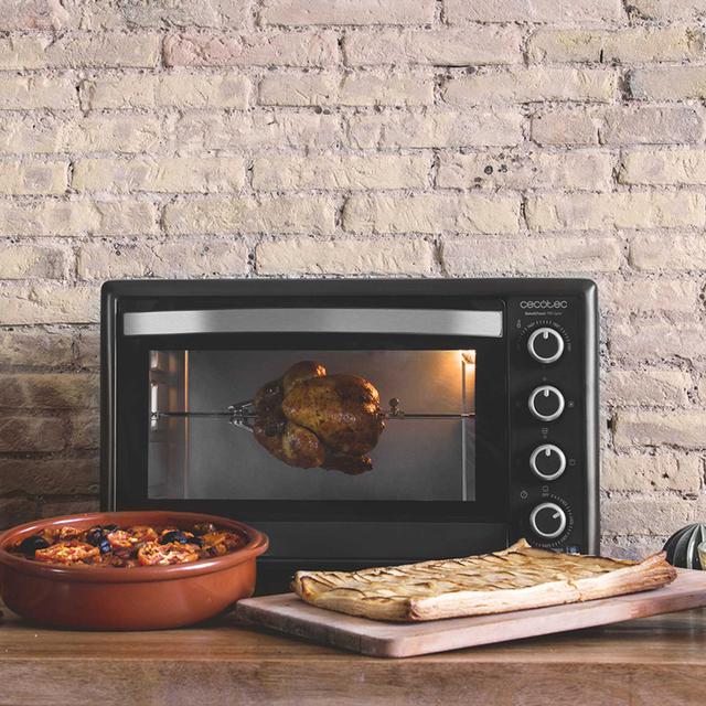 Bake&Toast 750 Gyro - Mini-four avec 46 L de capacité, 2000 W, 12 modes, température jusqu'à 230 °C, minuterie jusqu'à 60 minutes et accessoire rôtissoire avec pinces. 37 x 57 x 39 cm.