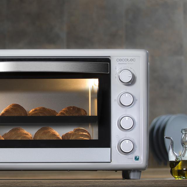 Bake&Toast 790 - Tischbackofen, 46 Liter Fassungsvermögen, 2000 W, 12 Modi, Temperatur bis zu 230°C und Zeit bis zu 60 Minuten, inkl. Grillspieß und Zangen