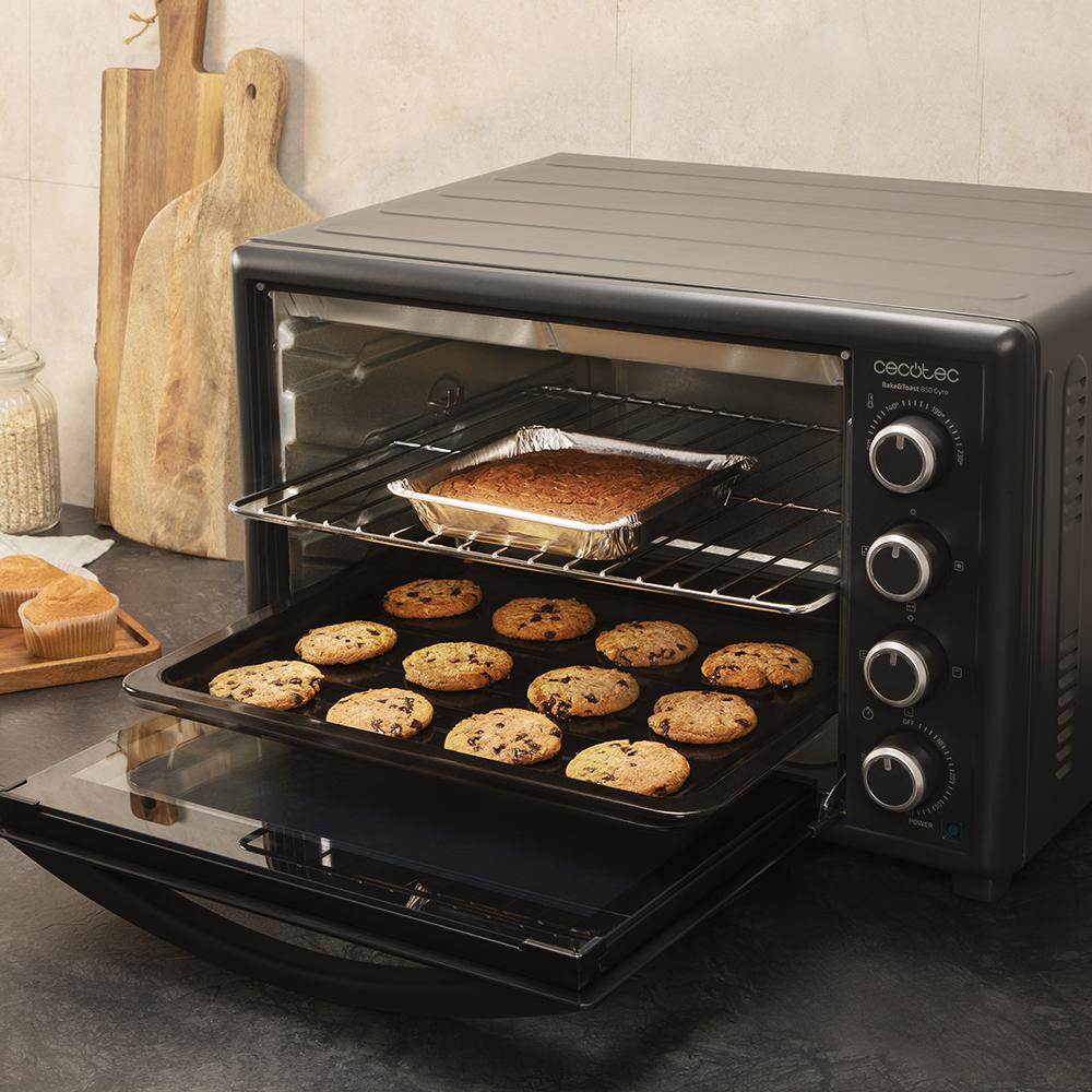 Mini four Bake&Toast Gyro 850. 60 litres de capacité, 12 fonctions, 2200 W de puissance, rôtissoire giratoire incluse