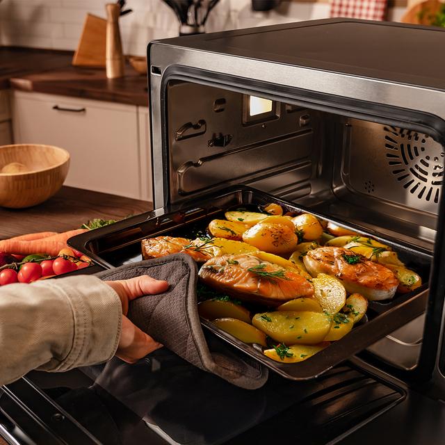 Bake&Steam 4000 Combi Gyro Advance 3-in-1-Dampfbackofen mit Dampffunktion, Umluft und Fritteuse, 40 Liter Fassungsvermögen, 8 Garfunktionen, Selbstreinigungsfunktion, Grill und 2400 W Leistung.