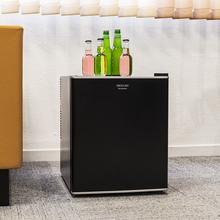 Cecotec GrandCooler 10000 Silent Black Minibar mit 46 L Fassungsvermögen, A+ Energieeffizienz, thermoelektrische Technologie, geräuschlos, LED-Innenbeleuchtung und Auto Defrost System.