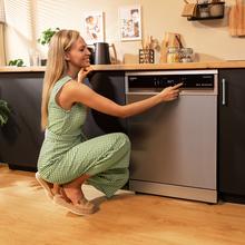 Lave-vaisselle 60 cm Bolero Aguazero 6600 Inox. Faible consommation, 14 couverts, 8 programmes, 44 dB avec mode Confort Wash, filtre antibactérien, système BWS, en acier inoxydable.
