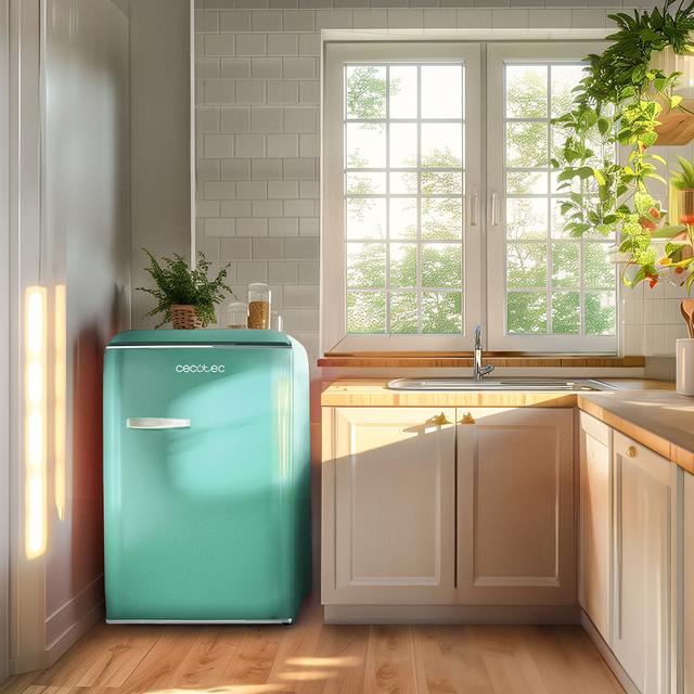 Bolero CoolMarket TT Origin 110 Green E Mini-réfrigérateur rétro d'une capacité de 110 L, classe E, ICEBOX, LED intérieure, poignée chromée et plateaux en verre.