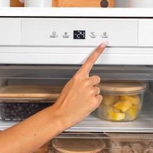 Bolero Coolmarket TF BI 101 White E Mini congelador integrable de 101 litros de capacidad clase E con display touch y Fast Freezing.