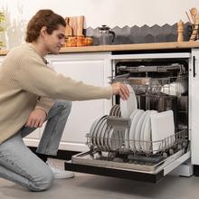 Lave-vaisselle Bolero Aguazero 6500 C 60 cm, 15 couverts, troisième plateau, 6 programmes avec lavage double zone, ouverture automatique, demi-charge, démarrage différé et moteur Inverter Plus.