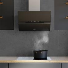 Bolero Flux DT 608010 Glass Black A++ Campana decorativa Bolero Flux DT 608010 Glass Black A++ de 60cm de ancho, acabado frontal vidrio negro, chimenea inox, succión 800m3/h, Motor 210W, Clase A++, control táctil, 3 niveles de potencia, Booster, luz, filtro de carbono, Apertura automática, Hand Movement Control y Delay Function.