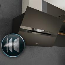 Bolero Flux DT 608010 Glass Black A++ Campana decorativa Bolero Flux DT 608010 Glass Black A++ de 60cm de ancho, acabado frontal vidrio negro, chimenea inox, succión 800m3/h, Motor 210W, Clase A++, control táctil, 3 niveles de potencia, Booster, luz, filtro de carbono, Apertura automática, Hand Movement Control y Delay Function.