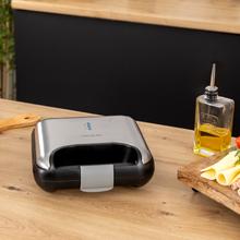 Rock'nToast Square + Sandwichera de 2 sándwiches con acabados en acero inoxidable, 800 W de potencia y placas cuadradas con revestimiento antiadherente.