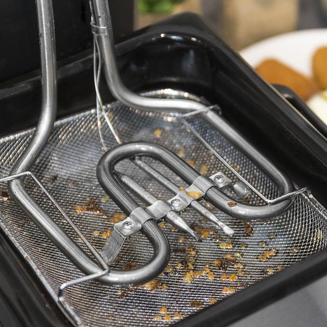 CleanFry - Friteuse électrique avec une capacité d'1,5 L, température jusqu'à 190 °C, cuve émaillée qui convient pour un nettoyage au lave-vaisselle, filtre OilCleaner pour garder l'huile propre et 1000 W.