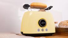 ClassicToast 8000 Yellow Double. Torradeira digital de 800 W, 2 ranhuras extralargas para 2 torradas, Ecrã digital, 3 funções, suporte superior, design retro amarelo