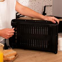 Horizontaler Flachtoaster mit 900 W Leistung, geeignet zum Toasten von Brot und Gebäck aller Art auf dem Gitter.