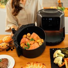 Cecofry Rain 5.5 L airfryer friggitrice senza olio con spray per olio incorporato, spruzzatura automatica e manuale con 7 livelli. Tecnologia evoluta ad aria calda, 1550 W, pannello comandi touch multifunzione, termostato regolabile, funzione autopulente, 8 menù preimpostati e griglia di sicurezza.