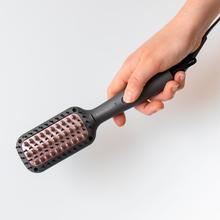 Bamba InstantCare 400 Travel Brush Brosse lissante en céramique avec tourmaline et température maximale de 190º qui lisse sans réduire le volume